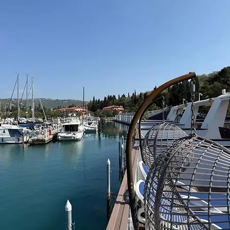Floating Seahouse Ocean Beauty Villa Portoroz Exterior photo