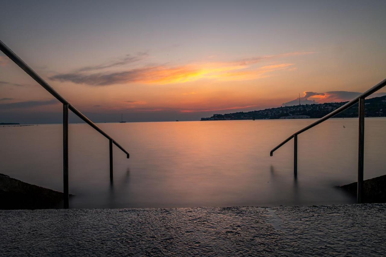 Floating Seahouse Ocean Beauty Vakantiehuis Portorož