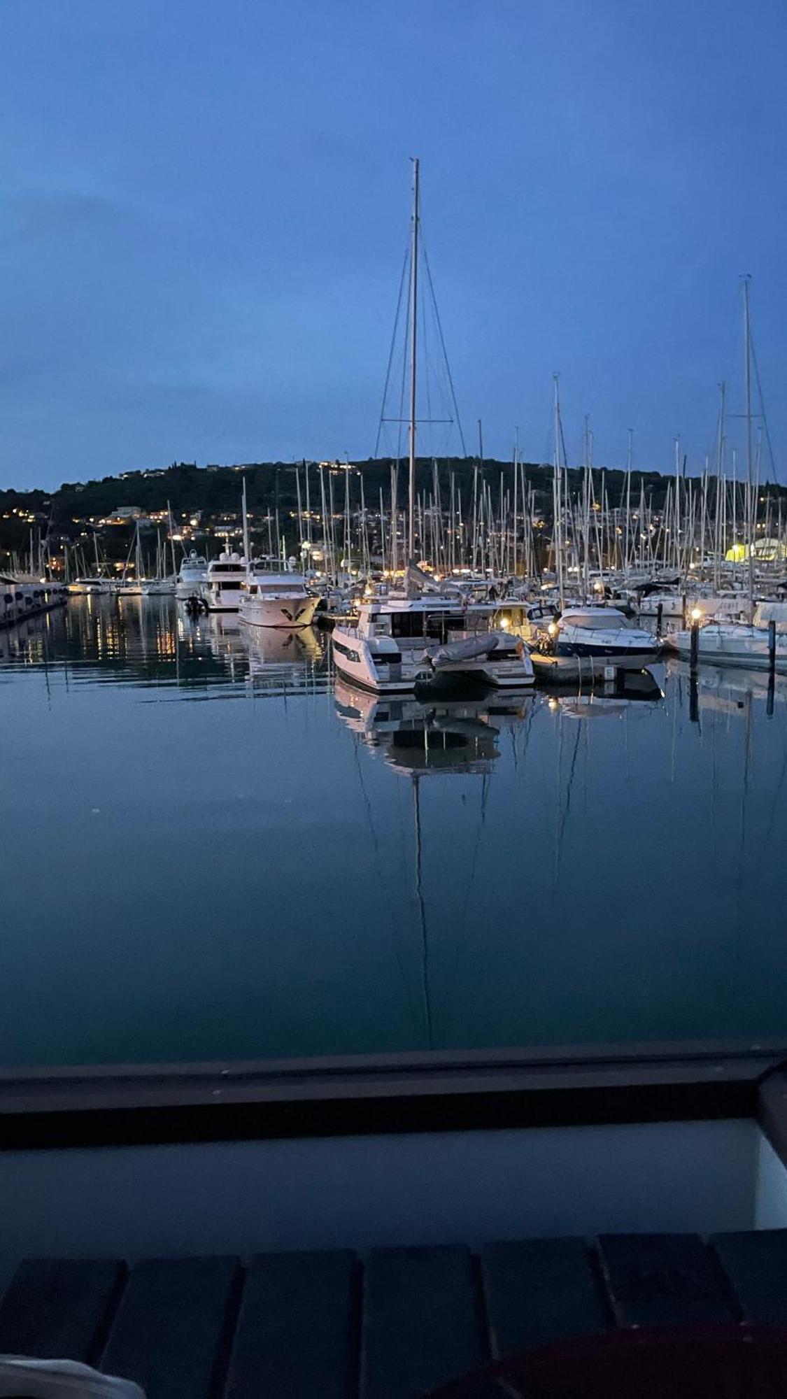 Floating Seahouse Ocean Beauty * Portorož